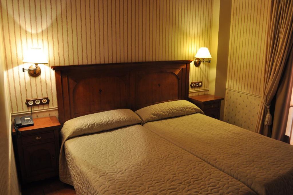 Hotel Bocale Sallent de Gállego Стая снимка