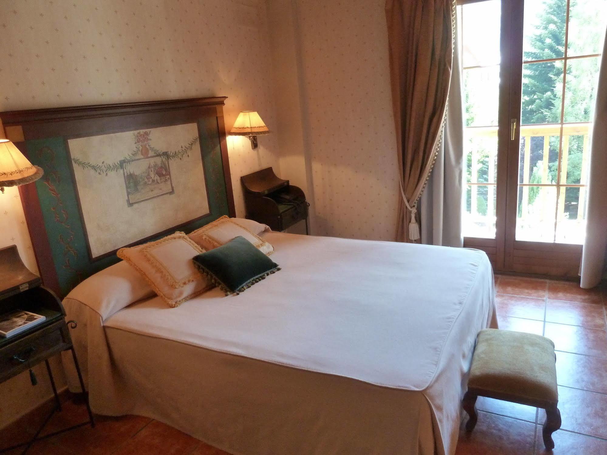 Hotel Bocale Sallent de Gállego Екстериор снимка